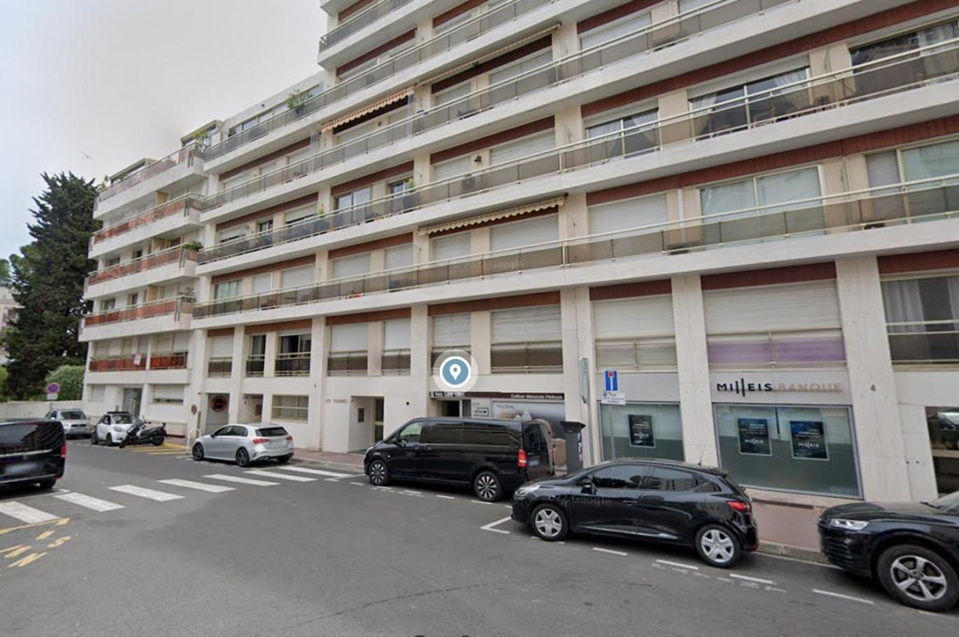 Modern Two Bedroom With Two Bathrooms, Just Behind The Carlton *