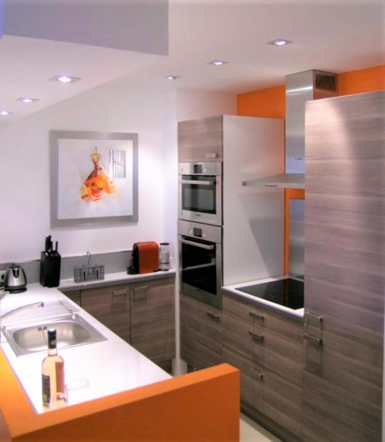Appartamento Modern Two Bedroom With Two Bathrooms, Just Behind The Carlton